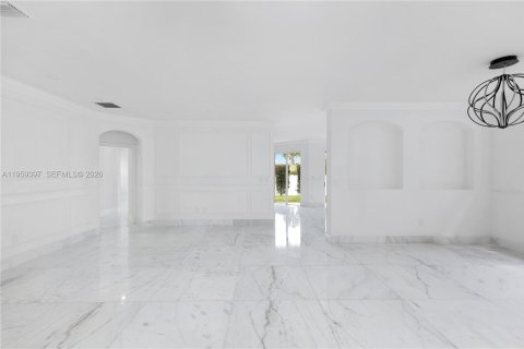 Villa ou maison à vendre à Doral, Floride: 4 chambres, 199.18 m2 № 2025859 - photo 4