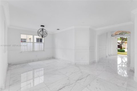 Villa ou maison à vendre à Doral, Floride: 4 chambres, 199.18 m2 № 2025859 - photo 8