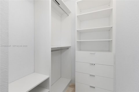 Villa ou maison à vendre à Doral, Floride: 4 chambres, 199.18 m2 № 2025859 - photo 29