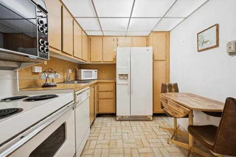 Купить кондоминиум в Авентура, Флорида 2 спальни, 95.04м2, № 1978922 - фото 8