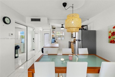 Купить кондоминиум в Лодердейл-Лейкс, Флорида 1 спальня, 71.35м2, № 2043410 - фото 7