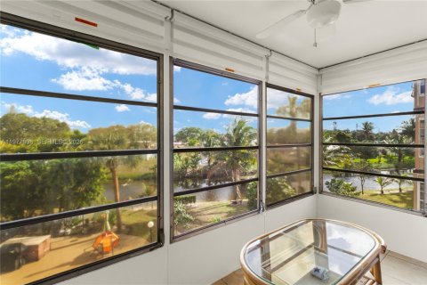 Купить кондоминиум в Лодердейл-Лейкс, Флорида 1 спальня, 71.35м2, № 2043410 - фото 25