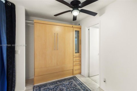 Купить кондоминиум в Лодердейл-Лейкс, Флорида 1 спальня, 71.35м2, № 2043410 - фото 18