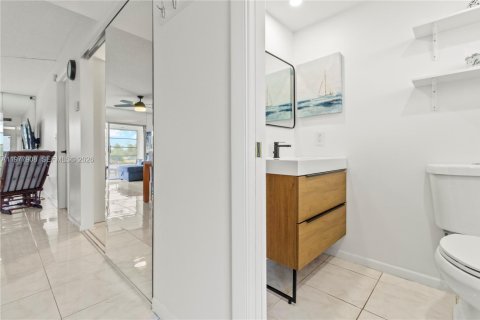 Купить кондоминиум в Лодердейл-Лейкс, Флорида 1 спальня, 71.35м2, № 2043410 - фото 21