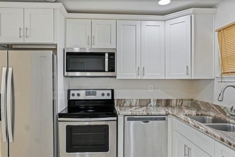 Apartment in Mount Dora, Florida 3 bedrooms, 93.65 sq.m. № 2277594 - photo 11
