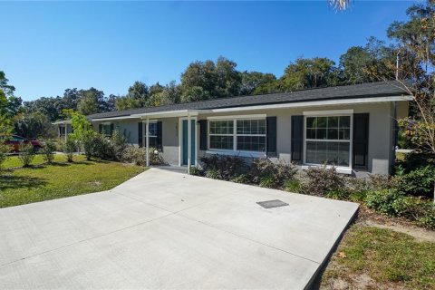 Apartment in Mount Dora, Florida 3 bedrooms, 93.65 sq.m. № 2277594 - photo 3