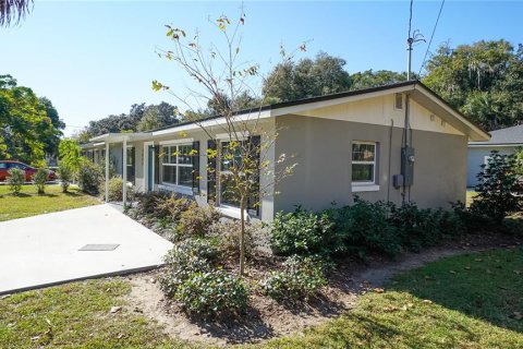 Apartment in Mount Dora, Florida 3 bedrooms, 93.65 sq.m. № 2277594 - photo 4