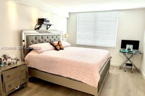 Copropriété à vendre à Pembroke Pines, Floride: 1 chambre, 74.32 m2 № 2392551 - photo 5