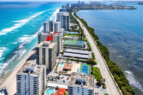 Condo in Riviera Beach, Florida, 2 bedrooms  № 2190837 - photo 3