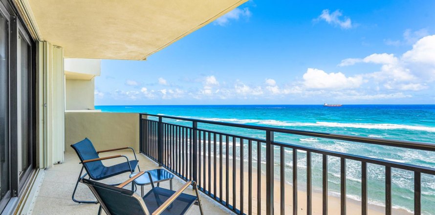 Condo in Riviera Beach, Florida, 2 bedrooms  № 2190837