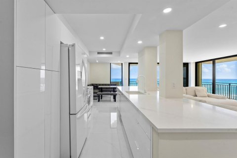 Condo in Riviera Beach, Florida, 2 bedrooms  № 2190837 - photo 21