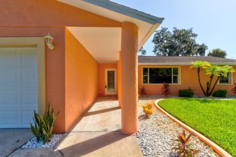 Villa ou maison à vendre à Holly Hill, Floride: 3 chambres, 154.03 m2 № 2285145 - photo 2