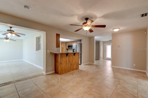 Villa ou maison à vendre à Holly Hill, Floride: 3 chambres, 154.03 m2 № 2285145 - photo 20