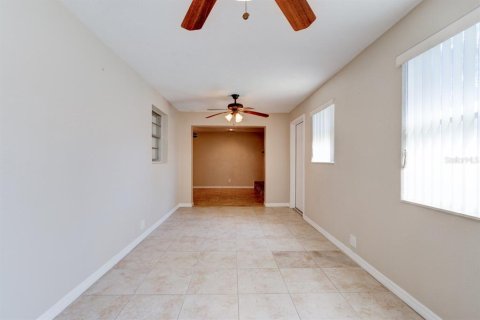 Villa ou maison à vendre à Holly Hill, Floride: 3 chambres, 154.03 m2 № 2285145 - photo 22