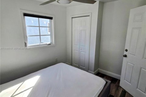 House in Miami, Florida 1 bedroom, 88.26 sq.m. № 1997574 - photo 4