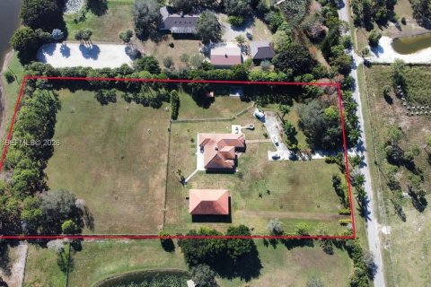 Casa en venta en Loxahatchee Groves, Florida, 4 dormitorios, 336.68 m2 № 2054385 - foto 4