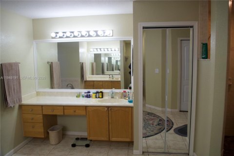 Casa en venta en Loxahatchee Groves, Florida, 4 dormitorios, 336.68 m2 № 2054385 - foto 11