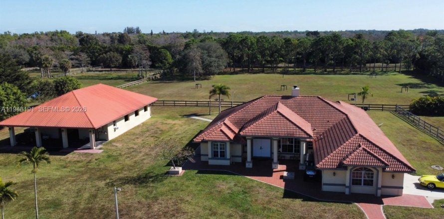 Casa en Loxahatchee Groves, Florida 4 dormitorios, 336.68 m2 № 2054385