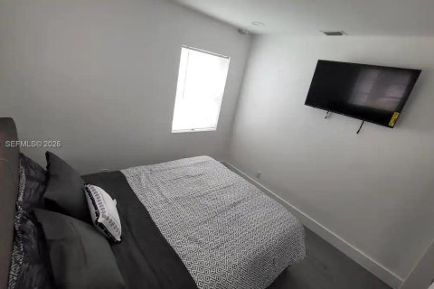 Villa ou maison à louer à Hallandale Beach, Floride: 2 chambres, 120.12 m2 № 2029016 - photo 11