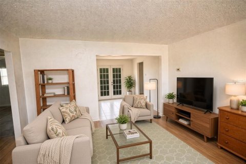 Villa ou maison à vendre à Venice, Floride: 4 chambres, 171.87 m2 № 2388152 - photo 2