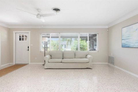 Casa en venta en Saint Petersburg, Florida, 3 dormitorios, 143.16 m2 № 2199973 - foto 8