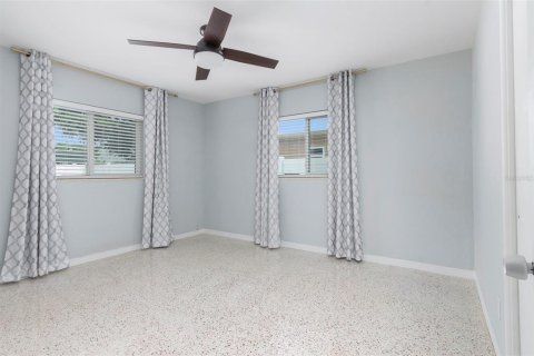 Casa en venta en Saint Petersburg, Florida, 3 dormitorios, 143.16 m2 № 2199973 - foto 23
