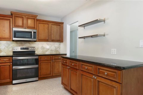 Casa en venta en Saint Petersburg, Florida, 3 dormitorios, 143.16 m2 № 2199973 - foto 13