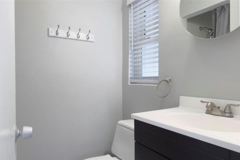 Casa en venta en Saint Petersburg, Florida, 3 dormitorios, 143.16 m2 № 2199973 - foto 28