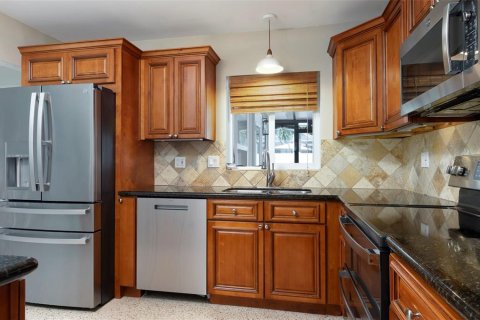 Casa en venta en Saint Petersburg, Florida, 3 dormitorios, 143.16 m2 № 2199973 - foto 14