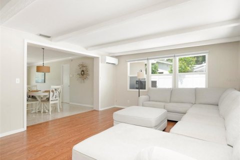 Casa en venta en Saint Petersburg, Florida, 3 dormitorios, 143.16 m2 № 2199973 - foto 17