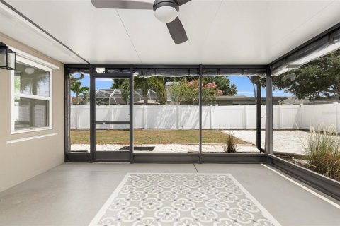 Casa en venta en Saint Petersburg, Florida, 3 dormitorios, 143.16 m2 № 2199973 - foto 21