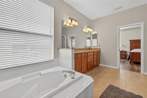 Casa en venta en Odessa, Florida, 3 dormitorios, 238.2 m2 № 1815003 - foto 27