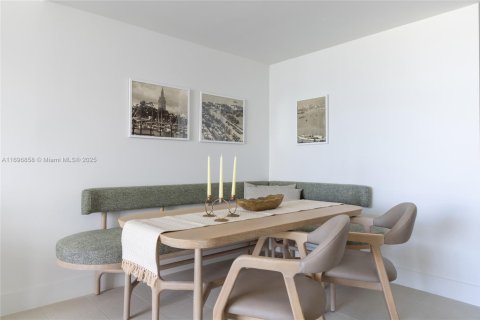 Condominio en alquiler en Miami, Florida, 1 dormitorio, 68.75 m2 № 2012888 - foto 5