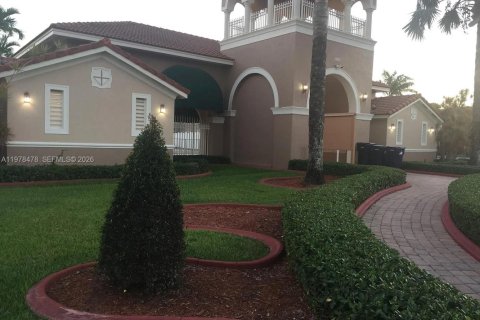 Touwnhouse à louer à Homestead, Floride: 4 chambres, 170.66 m2 № 2050327 - photo 2