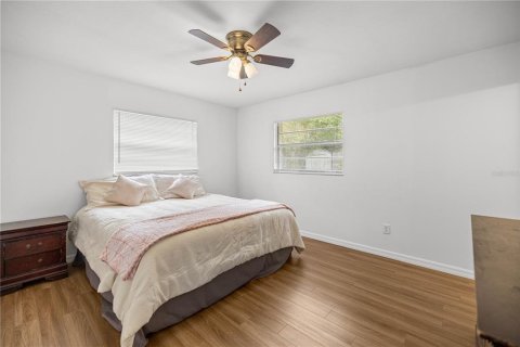 Casa en venta en Ocala, Florida, 3 dormitorios, 164.34 m2 № 1900017 - foto 9