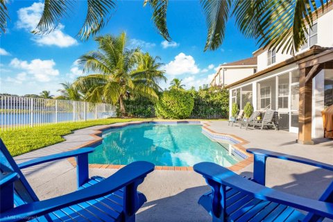 Купить виллу или дом в Уэстон, Флорида 5 спален, 235.6м2, № 1967662 - фото 27