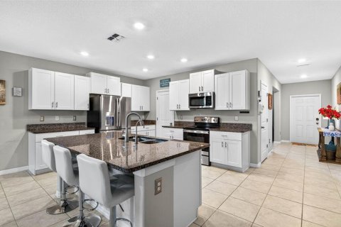 Casa en venta en Riverview, Florida, 5 dormitorios, 273.97 m2 № 1784557 - foto 3