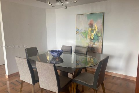 Copropriété à vendre à Aventura, Floride: 2 chambres, 139.35 m2 № 1999536 - photo 22