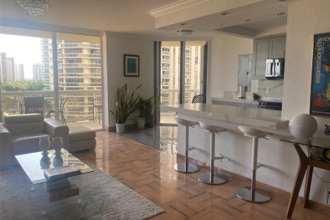 Copropriété à vendre à Aventura, Floride: 2 chambres, 139.35 m2 № 1999536 - photo 11