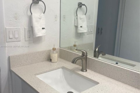 Copropriété à vendre à Aventura, Floride: 2 chambres, 139.35 m2 № 1999536 - photo 26