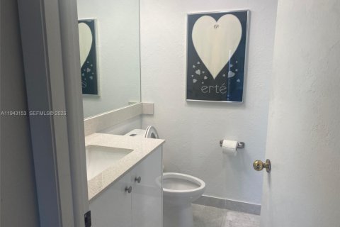 Copropriété à vendre à Aventura, Floride: 2 chambres, 139.35 m2 № 1999536 - photo 29