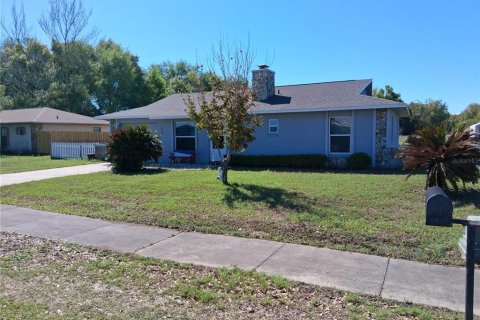 Casa en Bushnell, Florida 2 dormitorios, 103.68 m2 № 2097833