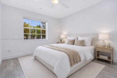 Townhouse in Miramar, Florida 3 bedrooms, 143.91 sq.m. № 2056890 - photo 16