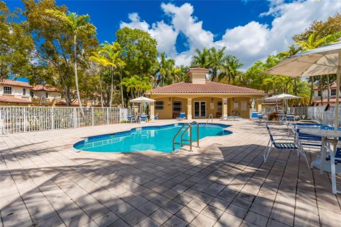 Townhouse in Miramar, Florida 3 bedrooms, 143.91 sq.m. № 2056890 - photo 22