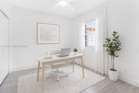 Townhouse in Miramar, Florida 3 bedrooms, 143.91 sq.m. № 2056890 - photo 19