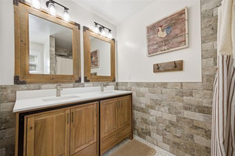 Casa en venta en Tarpon Springs, Florida, 6 dormitorios, 346.53 m2 № 2209659 - foto 26