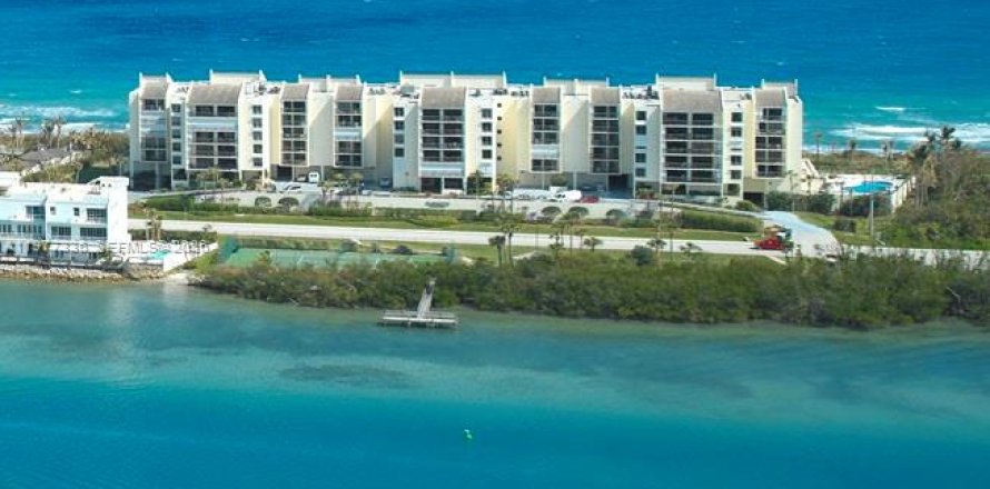 Condo à Tequesta, Floride, 2 chambres  № 2041695