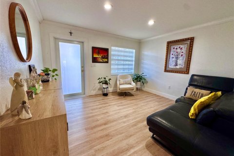 Купить таунхаус в Майами, Флорида 3 спальни, 160.44м2, № 1949537 - фото 4