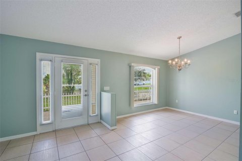 House in Deltona, Florida 3 bedrooms, 187.66 sq.m. № 1793929 - photo 8