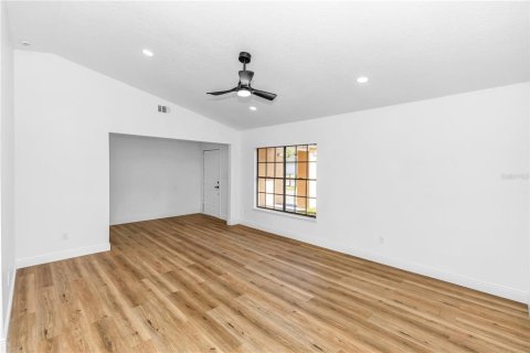 Casa en venta en Cocoa, Florida, 3 dormitorios, 165.74 m2 № 2137247 - foto 9